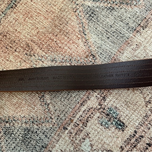 Ann Taylor Brown Leather Gold Circle Belt sz M/L
